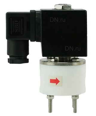 Клапан электромагнитный соленоидный двухходовой DN.ru-DHF11-20 (НО), Ду20 (3/4 дюйм) Ру1 корпус - PTFE с антикоррозийным покрытием, уплотнение - VITON, резьба G, с катушкой 24В